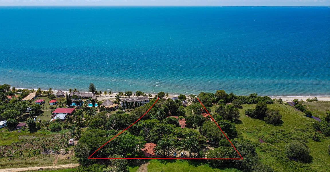 Boutique Beachfront Hotel for Sale, Trujillo, Honduras 7th Heaven