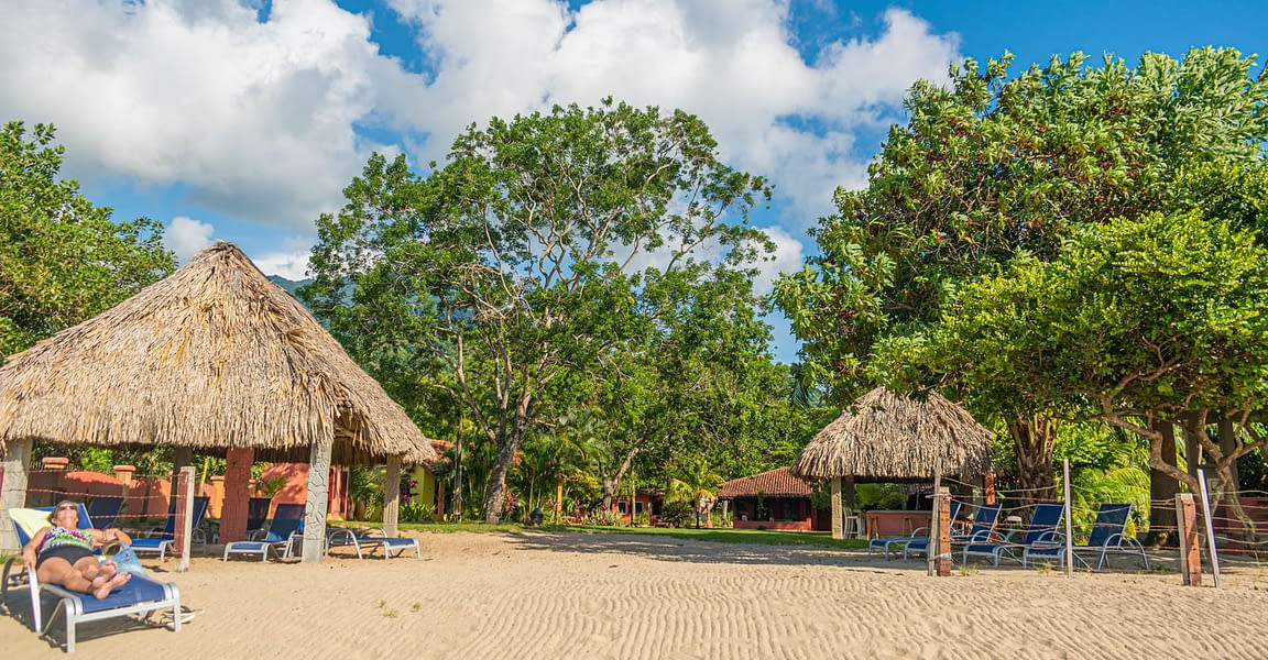 Boutique Beachfront Hotel for Sale, Trujillo, Honduras 7th Heaven