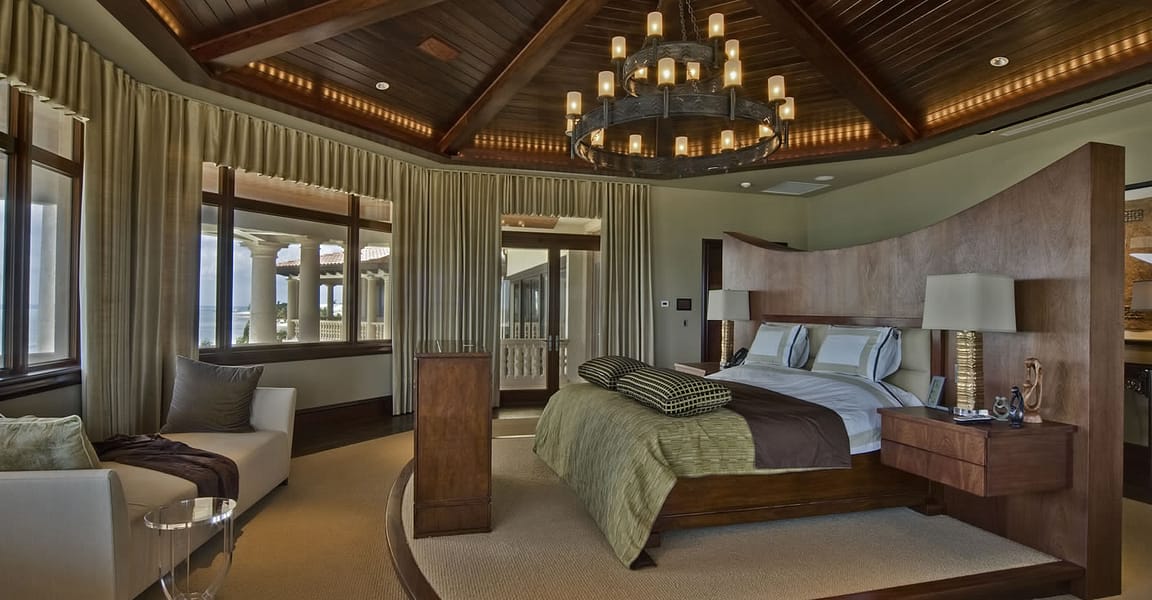 8 Bedroom UltraLuxury Beachfront Home for Sale, South Sound, Grand