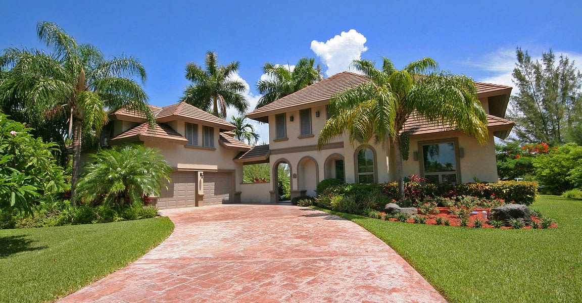 4 Bedroom Canal Front House for Sale, Fortune Bay, Grand Bahama