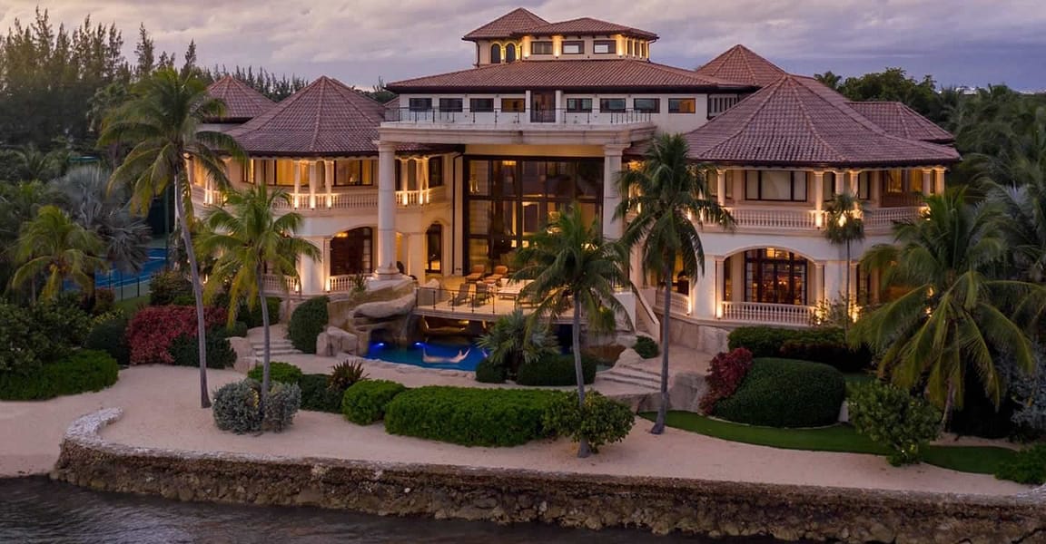 8 Bedroom UltraLuxury Beachfront Home for Sale, South Sound, Grand