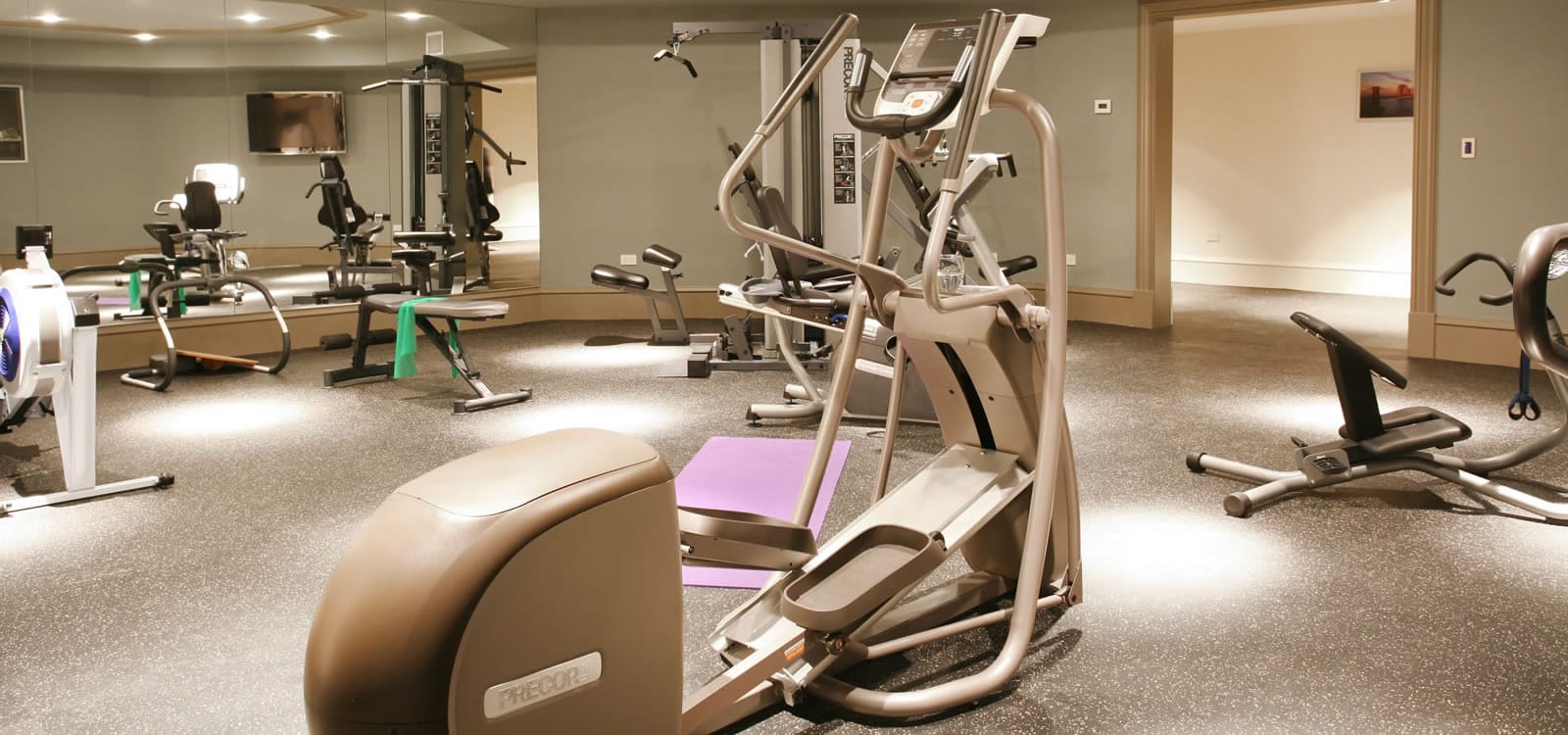 8 Bedroom UltraLuxury Beachfront Home for Sale, South Sound, Grand