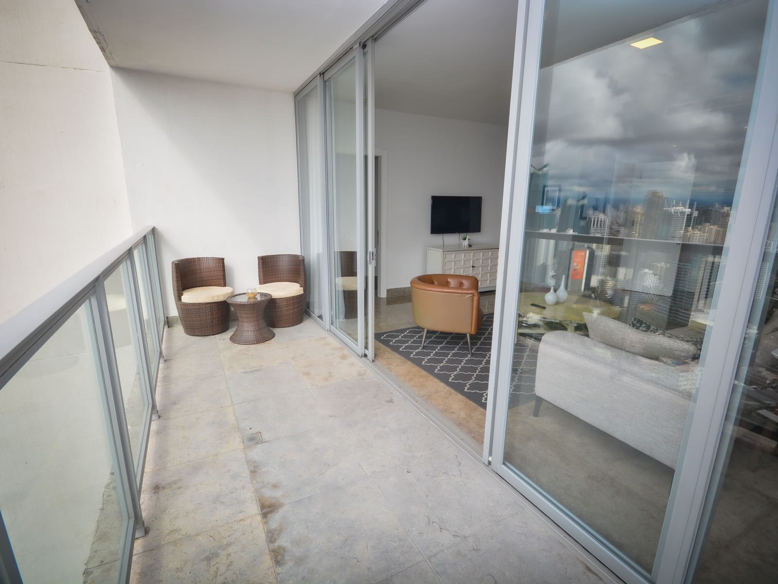 GT16229 | Luxury condo for rent and sale at Beatniq Sukhumvit 32 ...