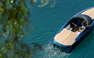 Aston Martin AM37 Powerboat
