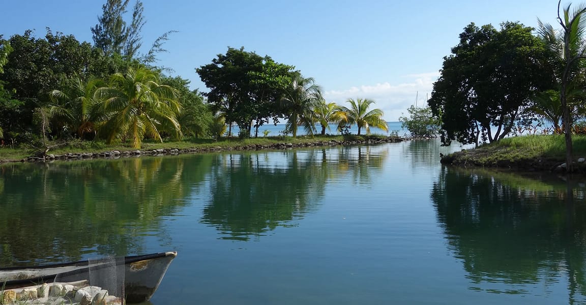 Beautiful 20 Acre Waterfront Estate for Sale, Guanaja, Bay Islands