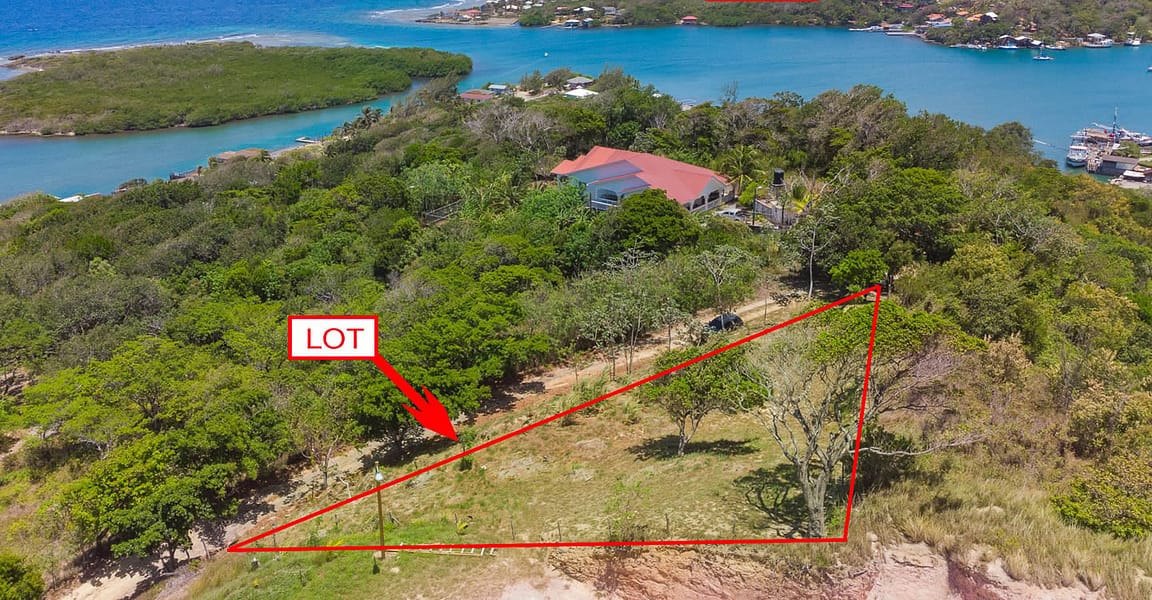 0.22 Acres of Land for Sale, Jonesville, Roatan 7th Heaven Properties