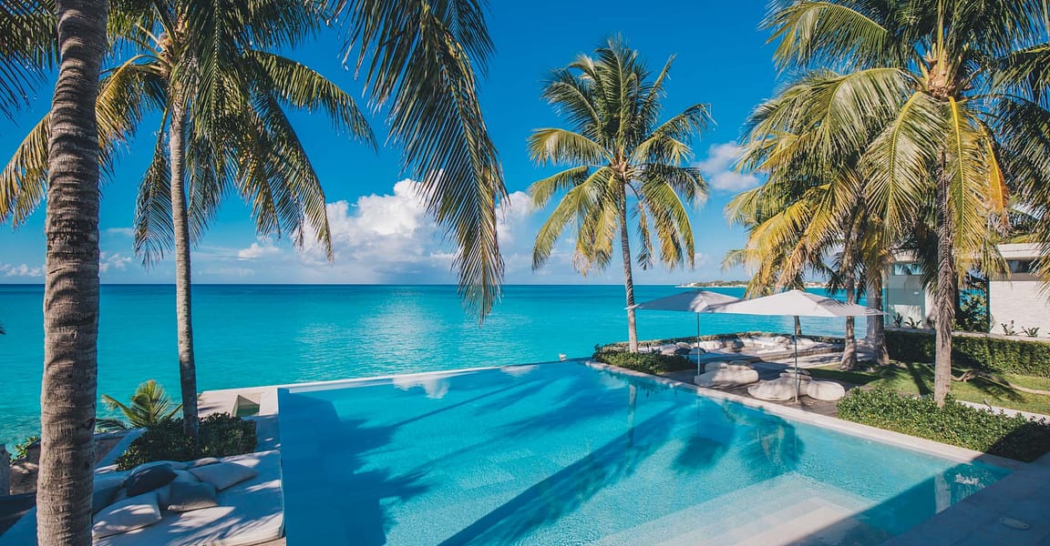 8 Bedroom Luxury Beachfront Home for Sale, Old Fort Bay, Bahamas 7th