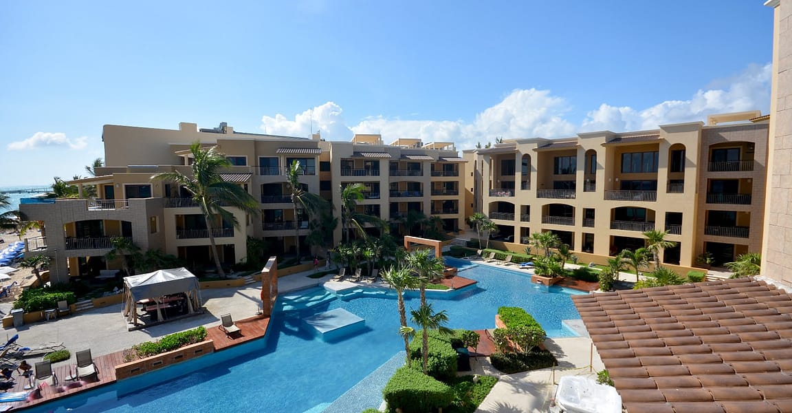 2 Bedroom Beachfront Apartment for Sale, Residences El Faro, Playa del Carmen, Quintana Roo