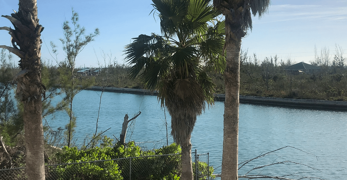3 Bedroom CanalFront Home for Sale, Emerald Bay, Grand Bahama, Bahamas