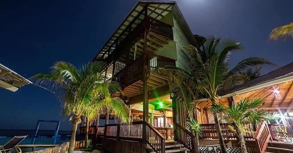 23 Bedroom Waterfront Dive Resort for Sale, West End, Roatan 7th