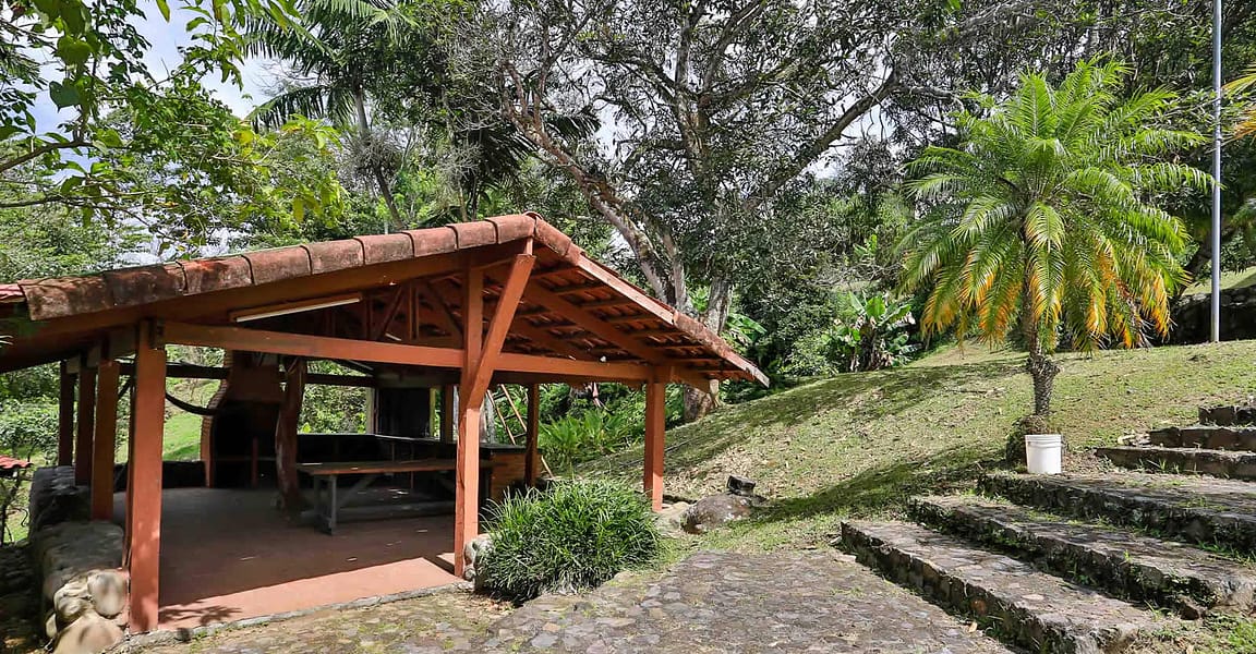 6 Bedroom Investment Property for Sale, Ciudad Colon, Mora, San Jose