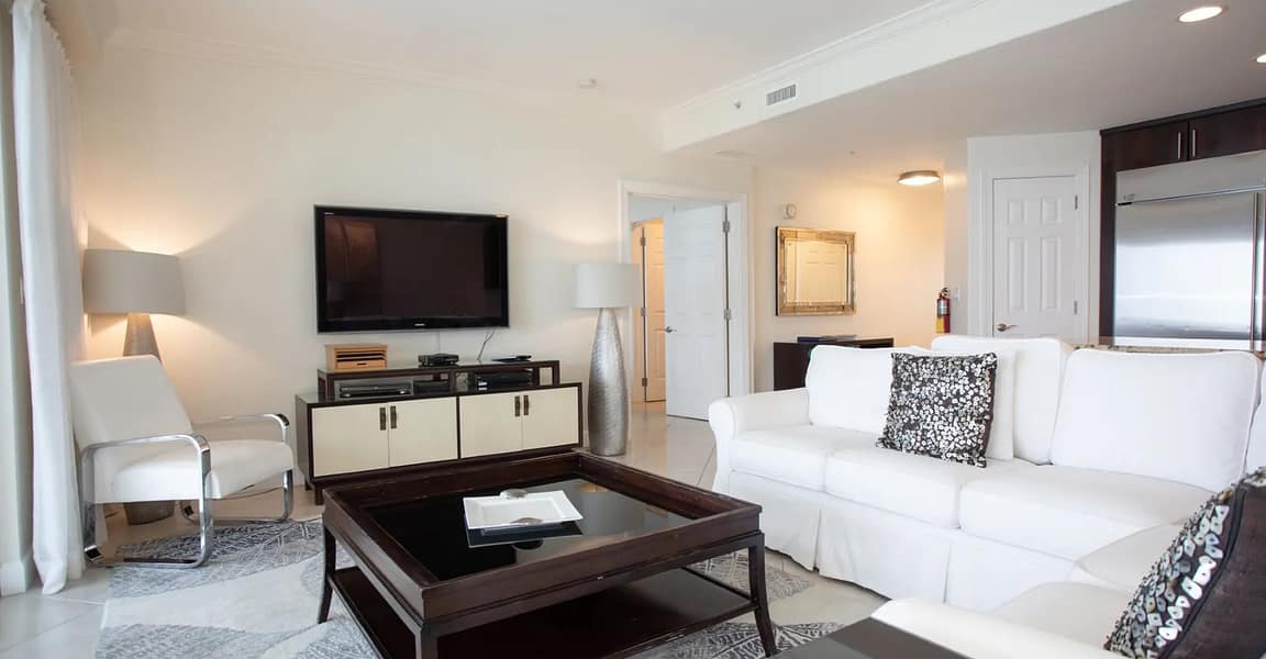 3 Bedroom Luxury Beachfront Condo for Sale, South Bay Beach Club, Seven