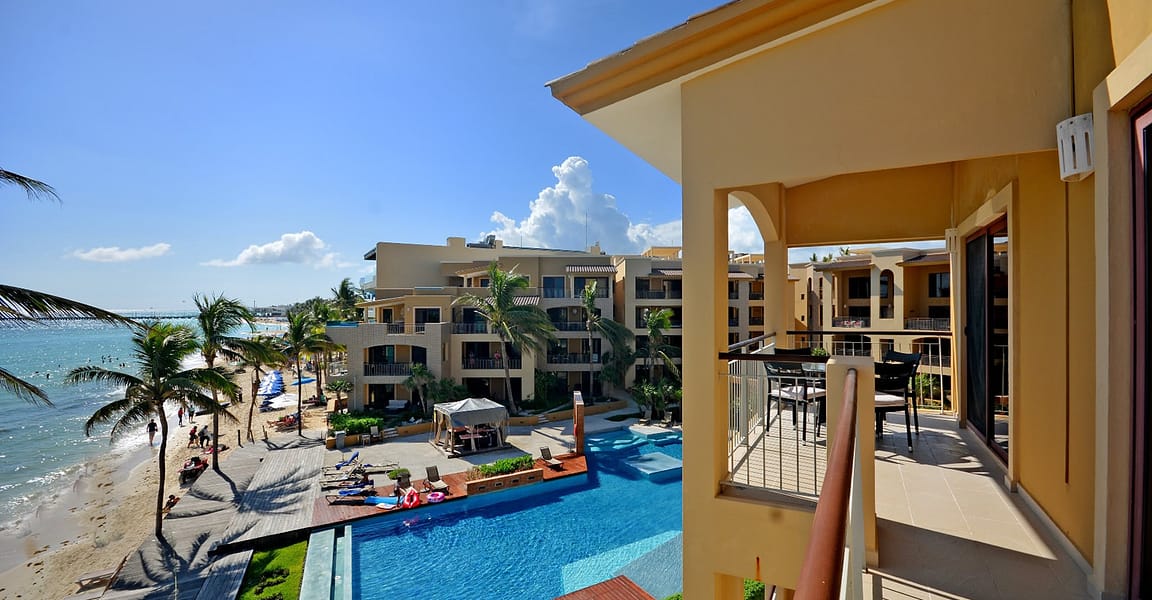 el faro playa del carmen for sale