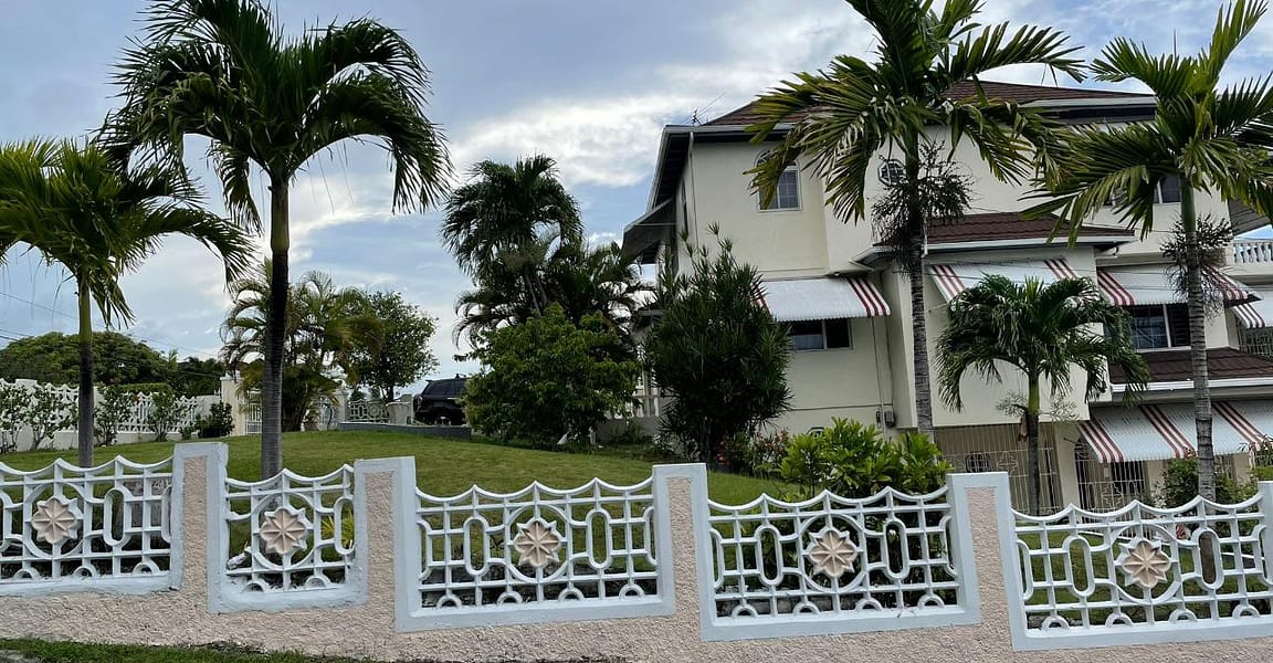 7 Bedroom Property for Sale, Tower Isle, St Mary, Jamaica 7th Heaven