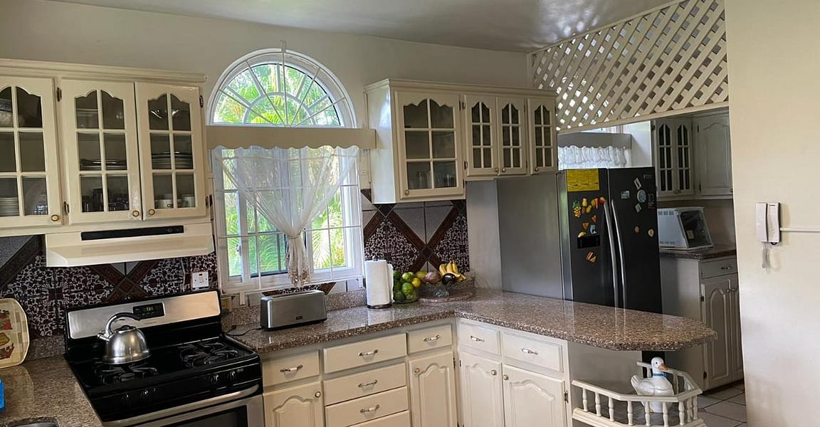 7 Bedroom Property for Sale, Tower Isle, St Mary, Jamaica 7th Heaven