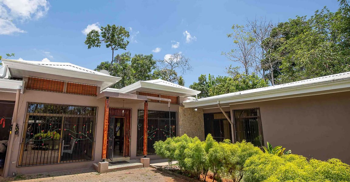 4 Bedroom House for Sale, Naranjito, Manuel Antonio, Puntarenas, Costa Rica 7th Heaven Properties