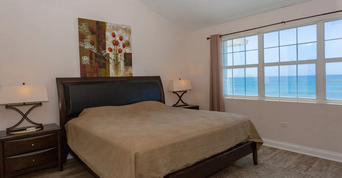 2 Bedroom Oceanfront Condo for Sale, Windsor Village, South Sound