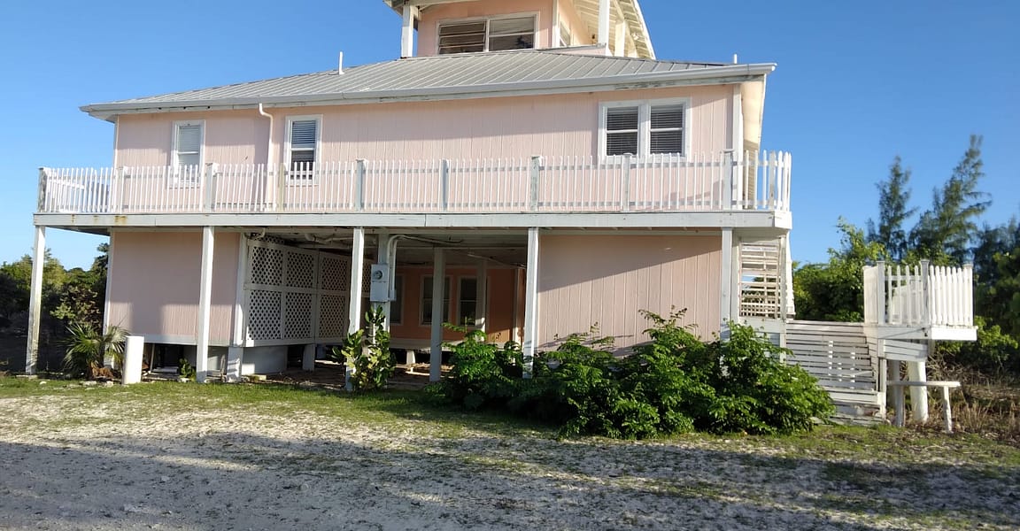 4 Bedroom Beachfront Property for Sale, Rum Cay, Bahamas 7th Heaven