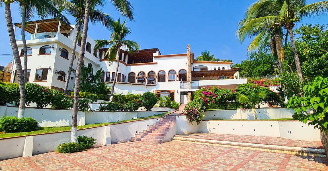 9 Bedroom Villa for Sale, Arnulfo Flores, Manzanillo, Colima, Mexico