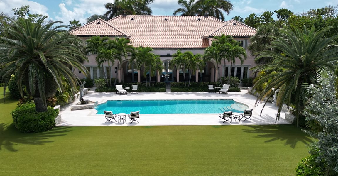 6 Bedroom Luxury Waterfront Home for Sale, Vista del Mare, Grand Cayman