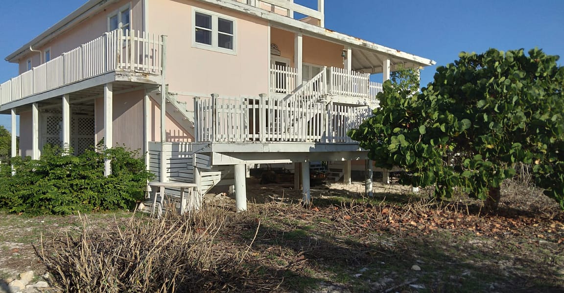 4 Bedroom Beachfront Property for Sale, Rum Cay, Bahamas 7th Heaven