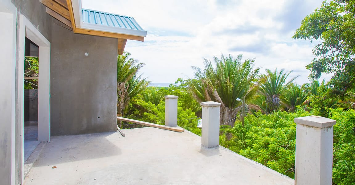 2 Bedroom Home for Sale, Mangrove Bight, Roatan 7th Heaven Properties