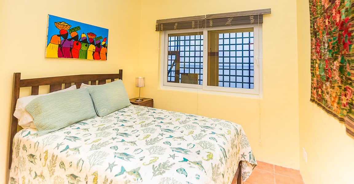 6 Bedroom Beachfront Property for Sale, Sandy Bay, Roatan 7th Heaven