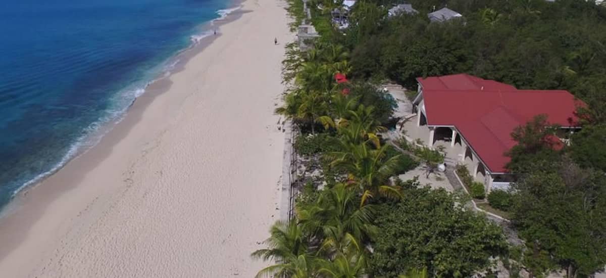 Beach house for sale in Terres Basses, St Martin