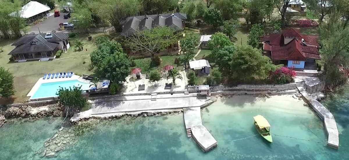 Beachfront hotel for sale in Jamaica
