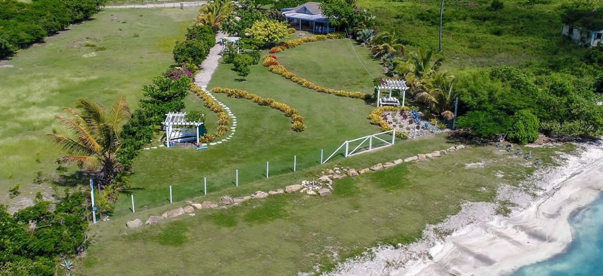 Beachfront villa for sale in Falmouth Harbour, Antigua