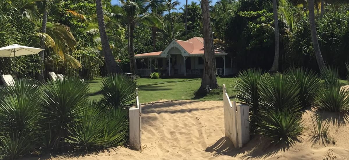 Luxury boutique hotel for sale in the Dominican Republic with beachfront restaurant