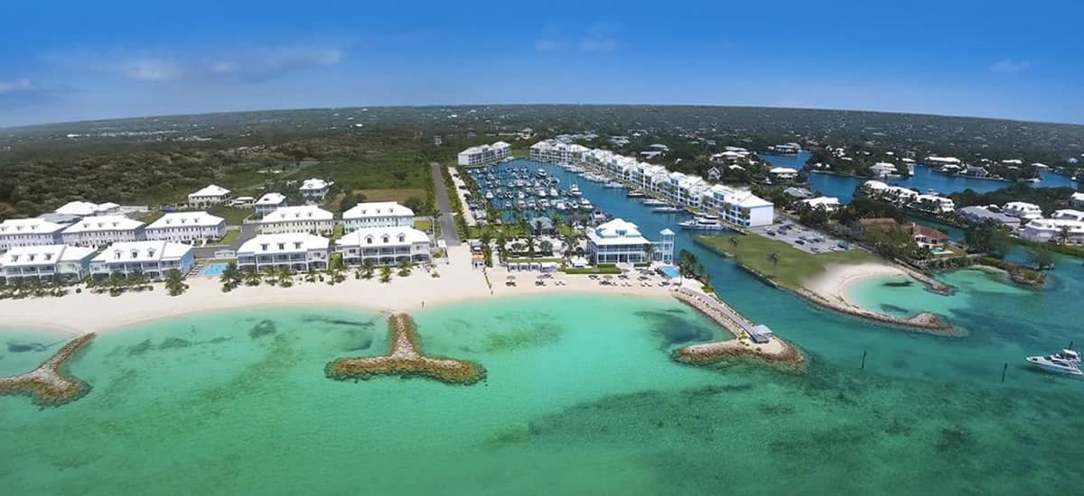 Beachfront condos for sale in Eastern New Providence, Bahamas