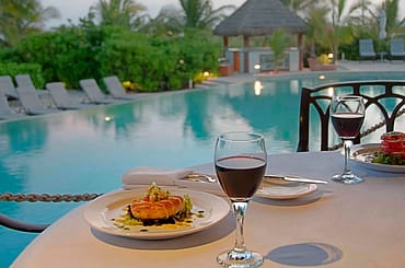 Luxury condos for sale, Great Exuma, Bahamas - pool