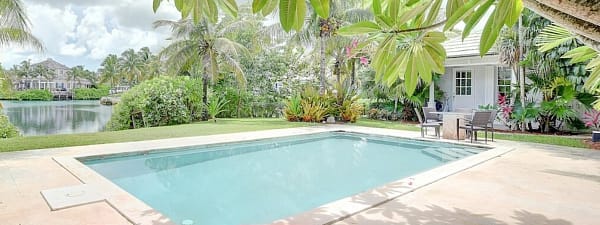 Swimming pool at a beautiful house for sale in The Bahamas