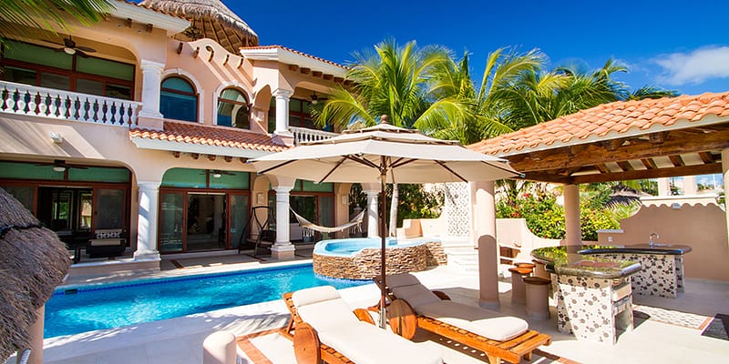 Luxury house for sale, Puerto Aventuras, Riviera Maya, Mexico - pool & house