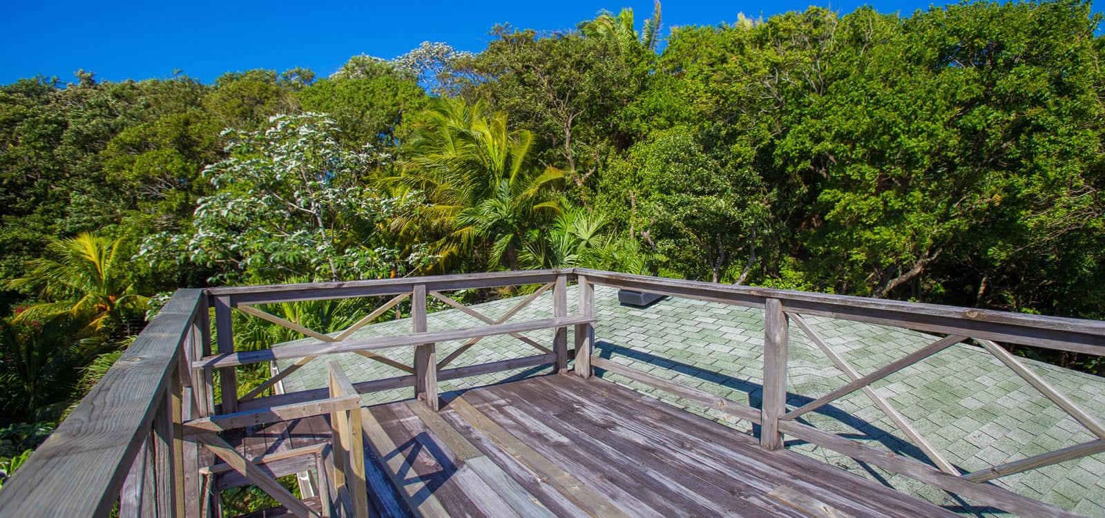 5 Bedroom Home for Sale, West Bay Ridge, Roatan 7th Heaven Properties