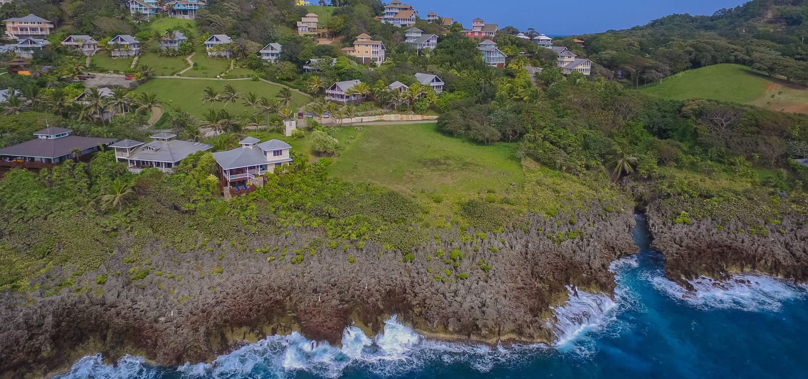 3 Bedroom Oceanfront Home for Sale, Turtle Crossing, Roatan 7th