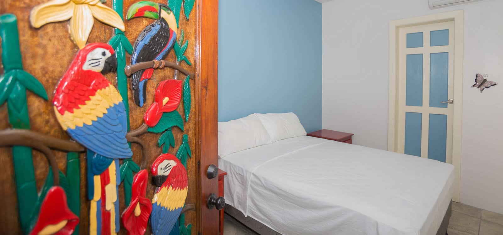 6 Bed Waterfront Bed & Breakfast for Sale, West Bay, Roatan 7th