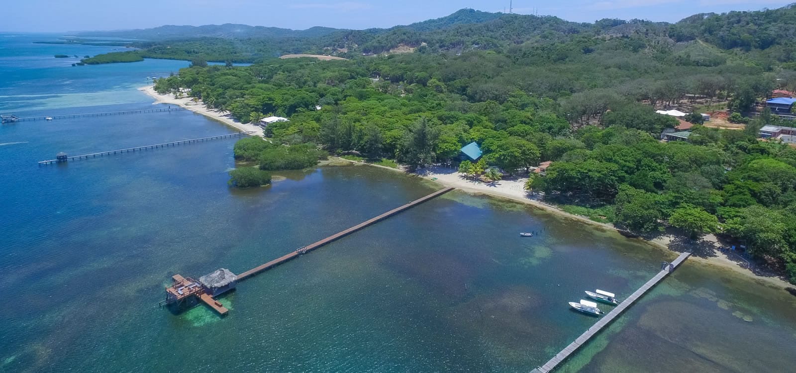 5 Bedroom Beachfront Home for Sale, Sandy Bay, Roatan 7th Heaven