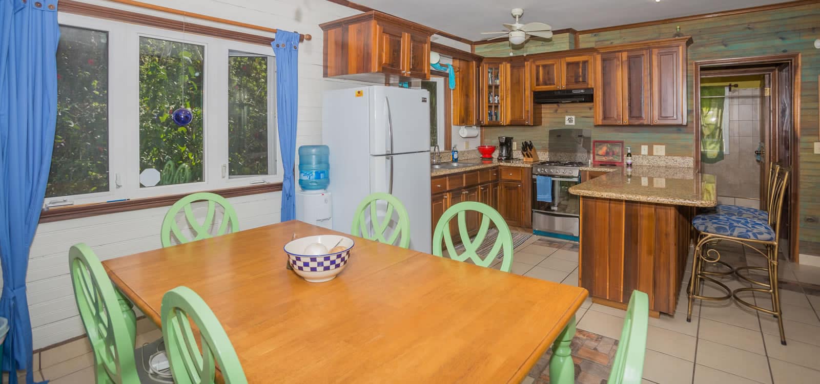 3 Bedroom Home for Sale, West End, Roatan 7th Heaven Properties