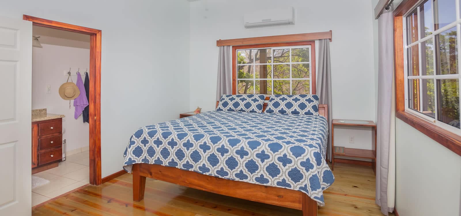 2 Bedroom Bungalow, Sandy Bay, Roatan 7th Heaven Properties