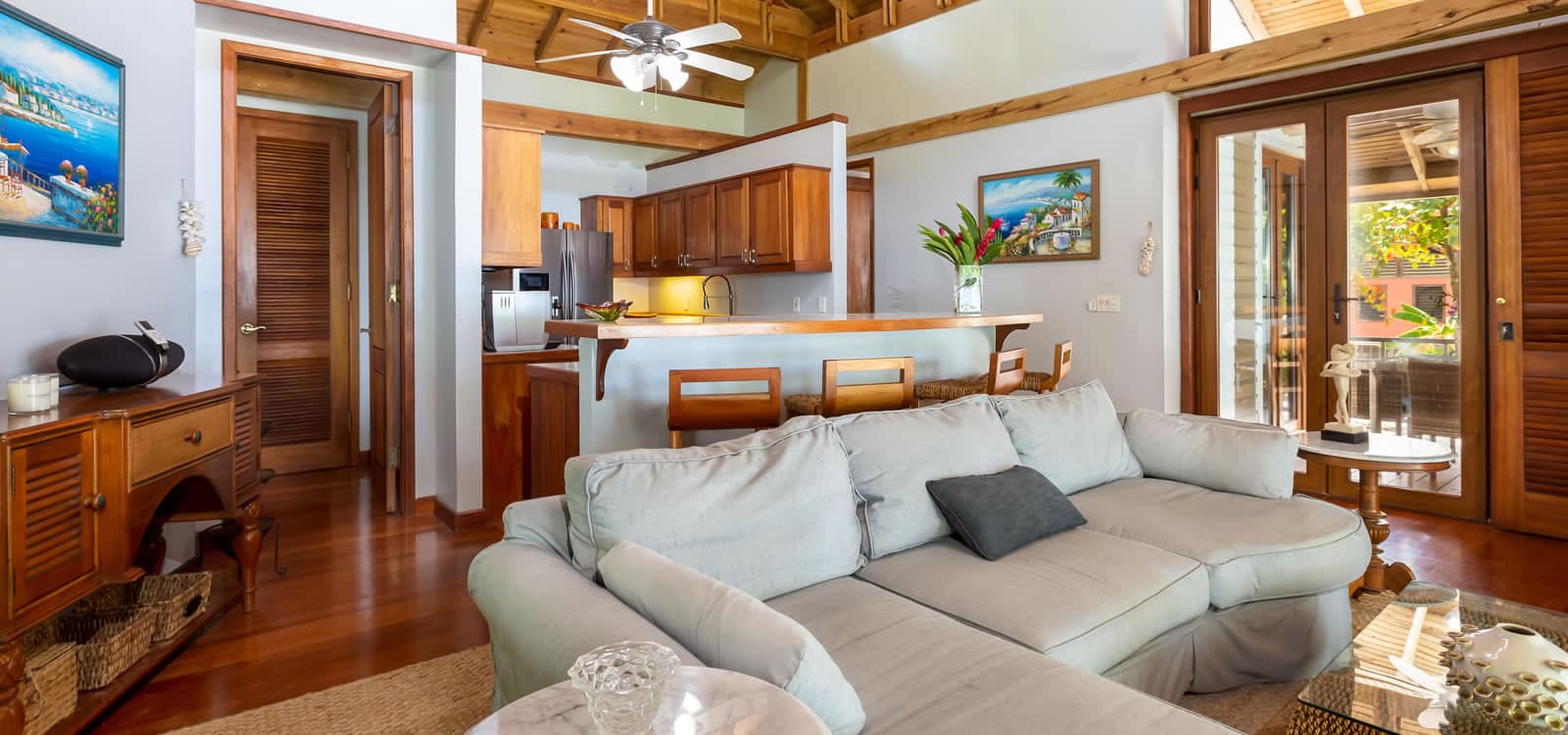 2 Bedroom Beachfront Home for Sale, Palmetto Bay, Roatan 7th Heaven