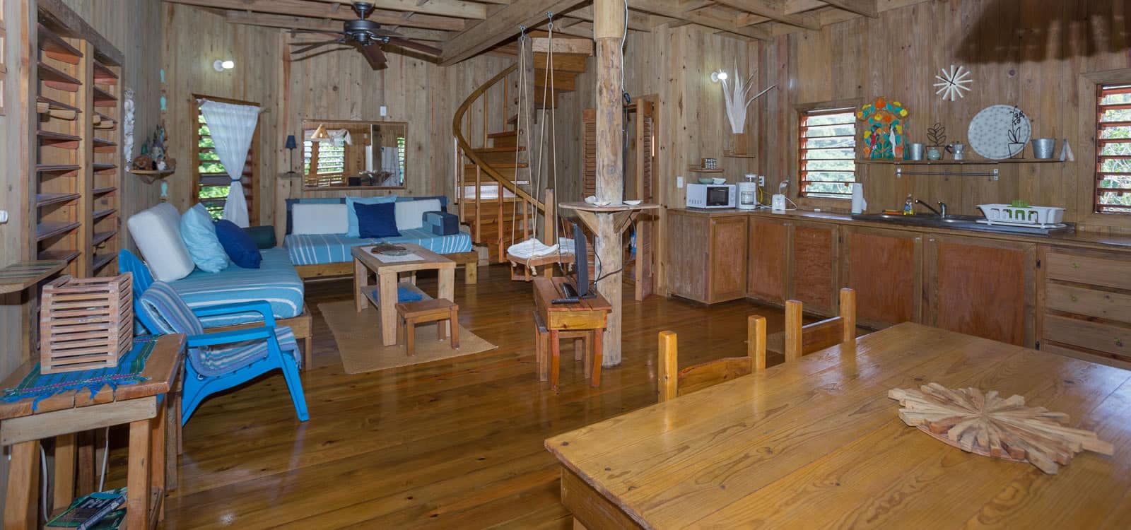 4 Bedroom Investment Property for Sale, West End, Roatan 7th Heaven Properties