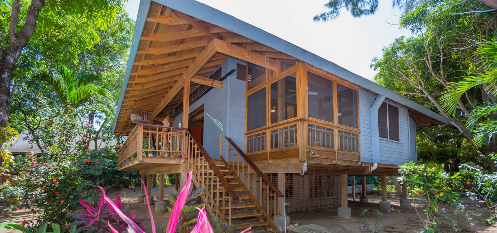 3 Bedroom Beach House for Sale, Palmetto Bay, Roatan 7th Heaven Properties