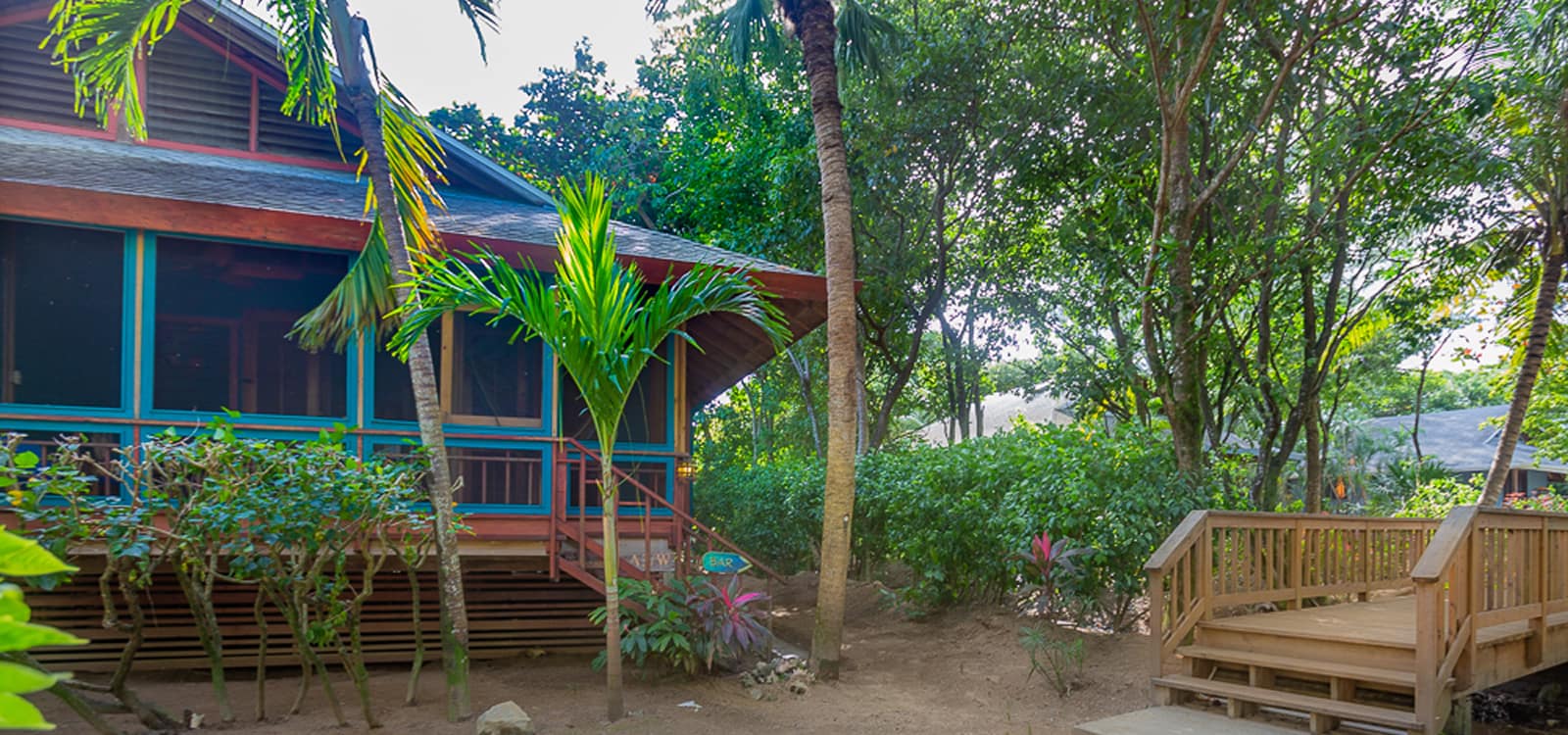 2 Bedroom Home for Sale, Palmetto Bay, Roatan 7th Heaven Properties