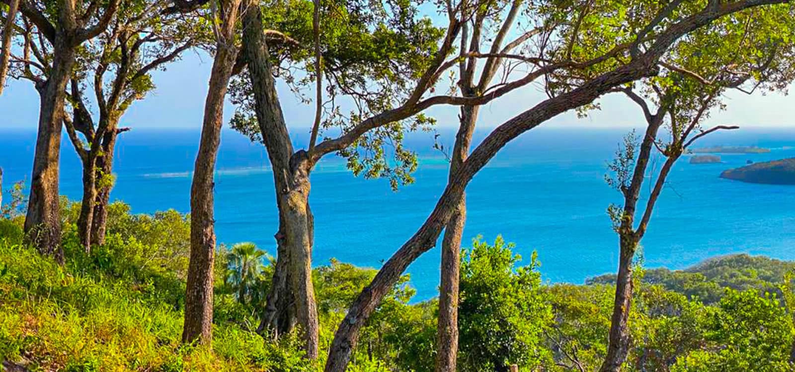 0.77 Acres of Land for Sale, Port Royal, Roatan 7th Heaven Properties