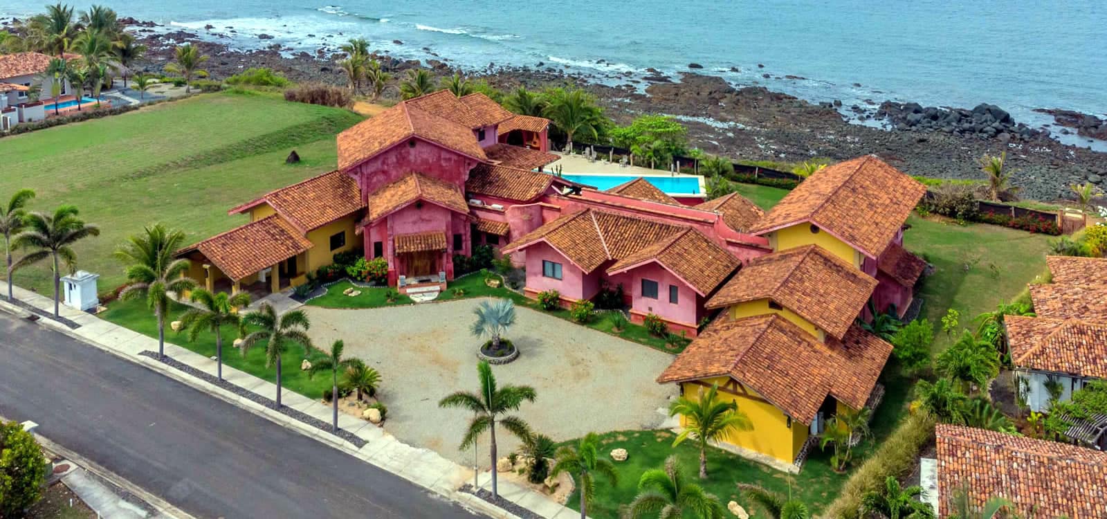 8 Bedroom Luxury Oceanfront Home for Sale, Costa Pedasi, Pedasi, Panama
