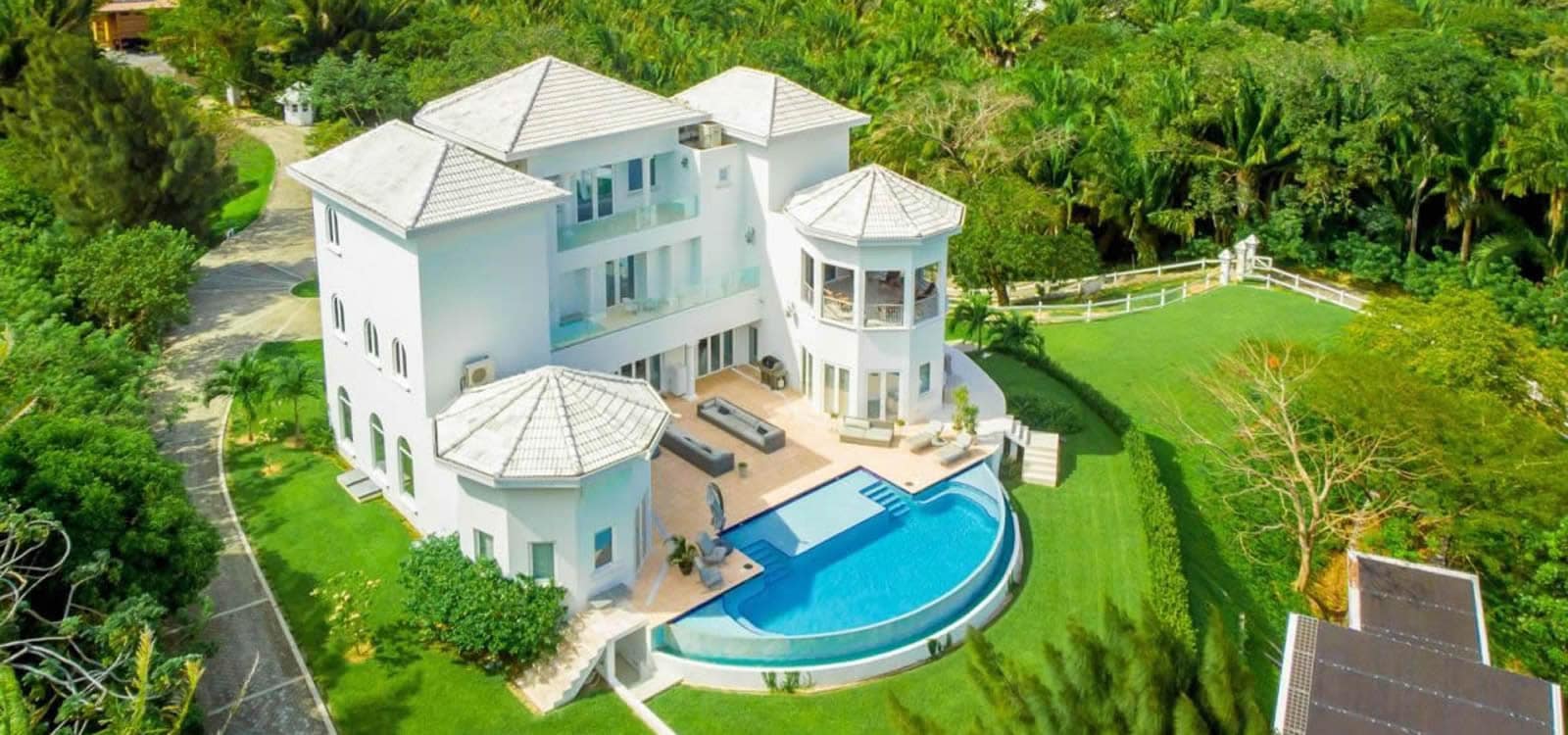 3 Bedroom Luxury House for Sale, Palmetto Bay, Roatan 7th Heaven