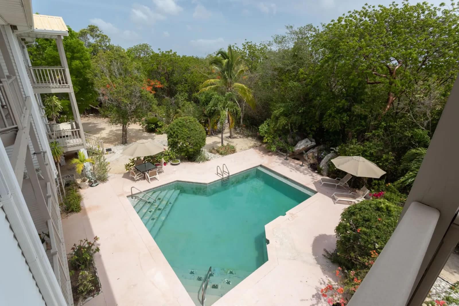 6 Bedroom Twin Residence for Sale, Stake Bay Bluff Road, Cayman Brac
