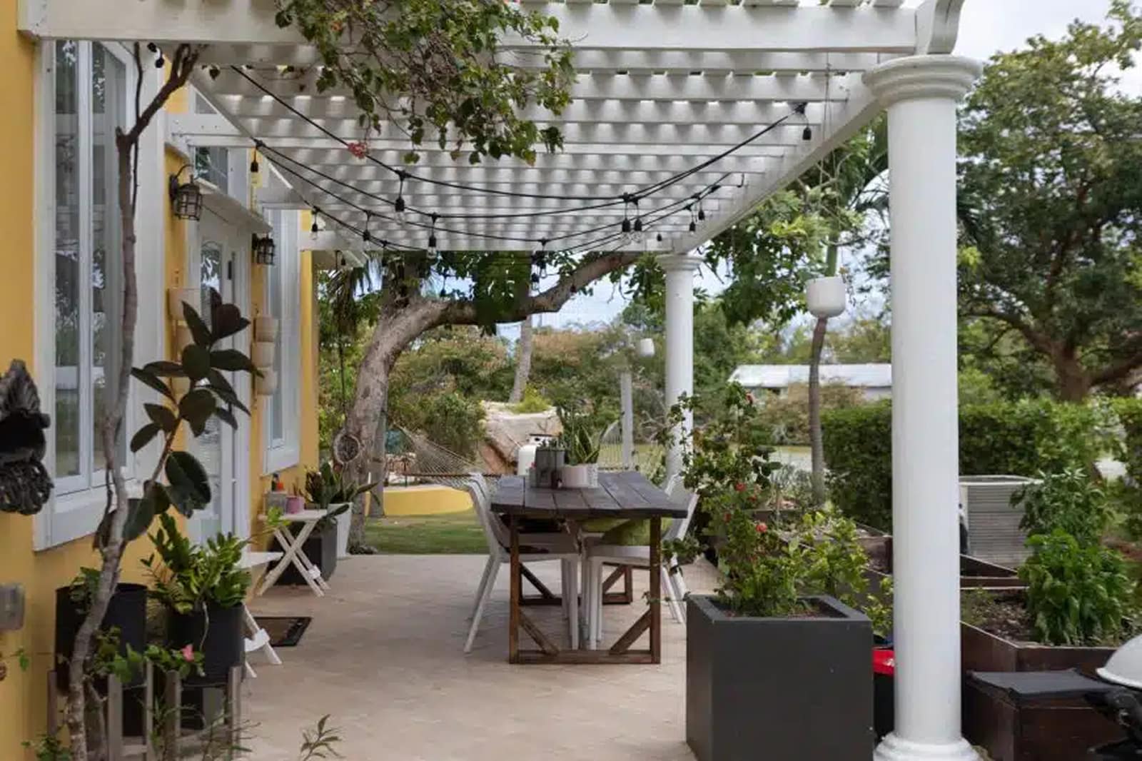 11Room Bed & Breakfast for Sale, West Bay, Grand Cayman, Cayman